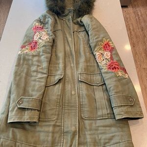 Kensie Coat size Medium